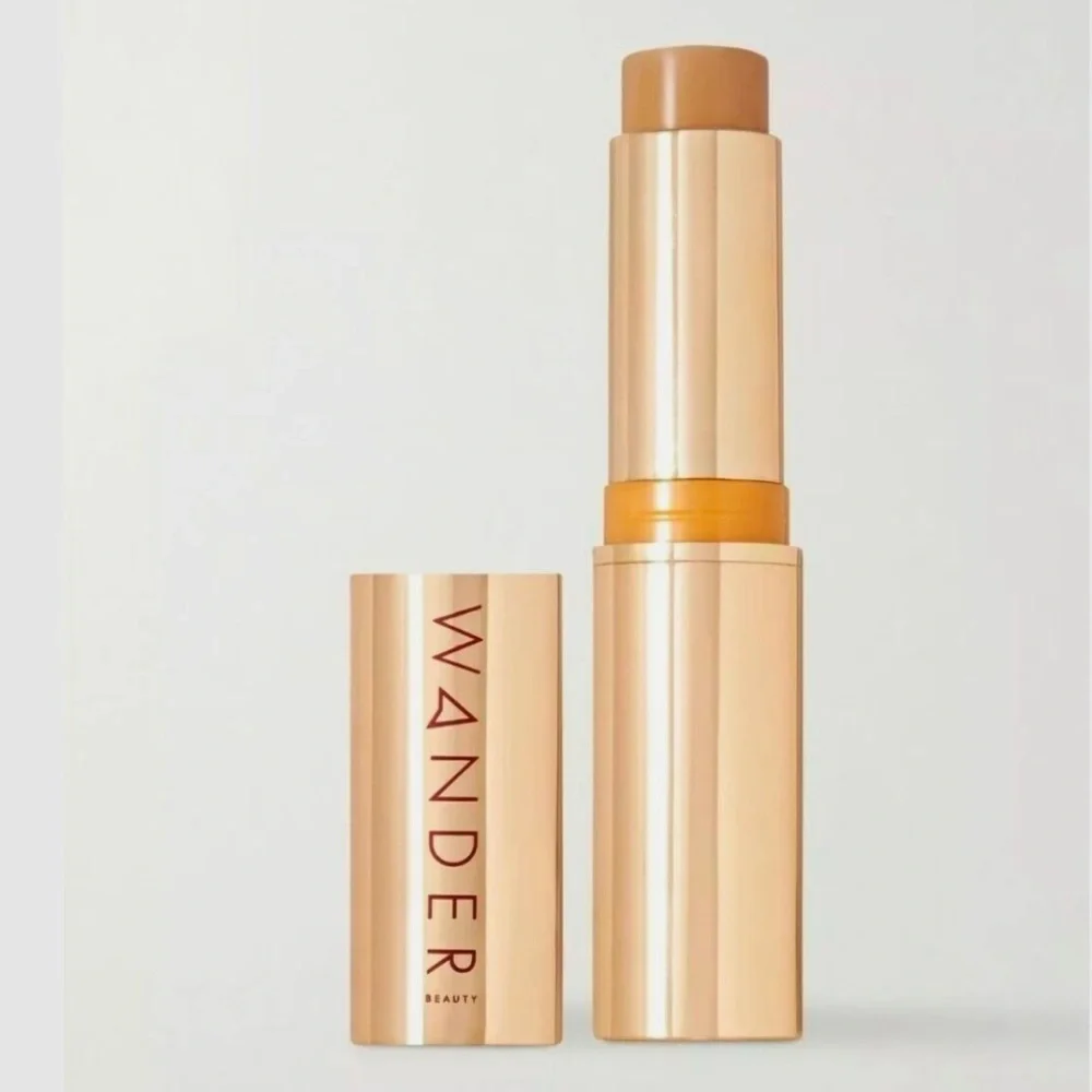Wander Flash Focus Hydrating Stick Shade Golden Medium
